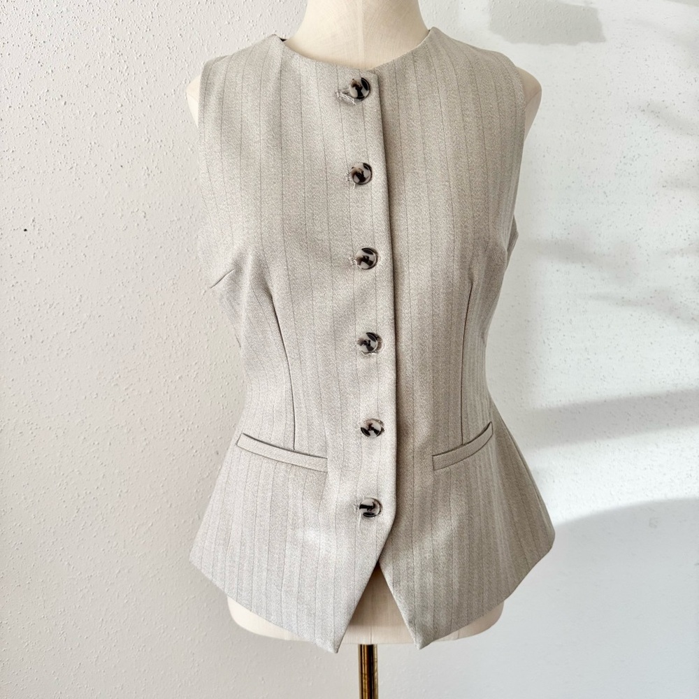 New JOIE Plaid Round Neck Sleeveless Button Front Vest Top Brown Women's Size 4